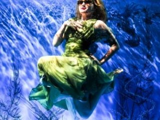 Underwater Girl 3
